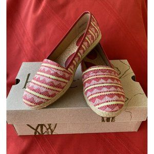 COPY - BOC Born Concepts Franki Red Native Textile Slip On Shoes Size 8 NIB $70…